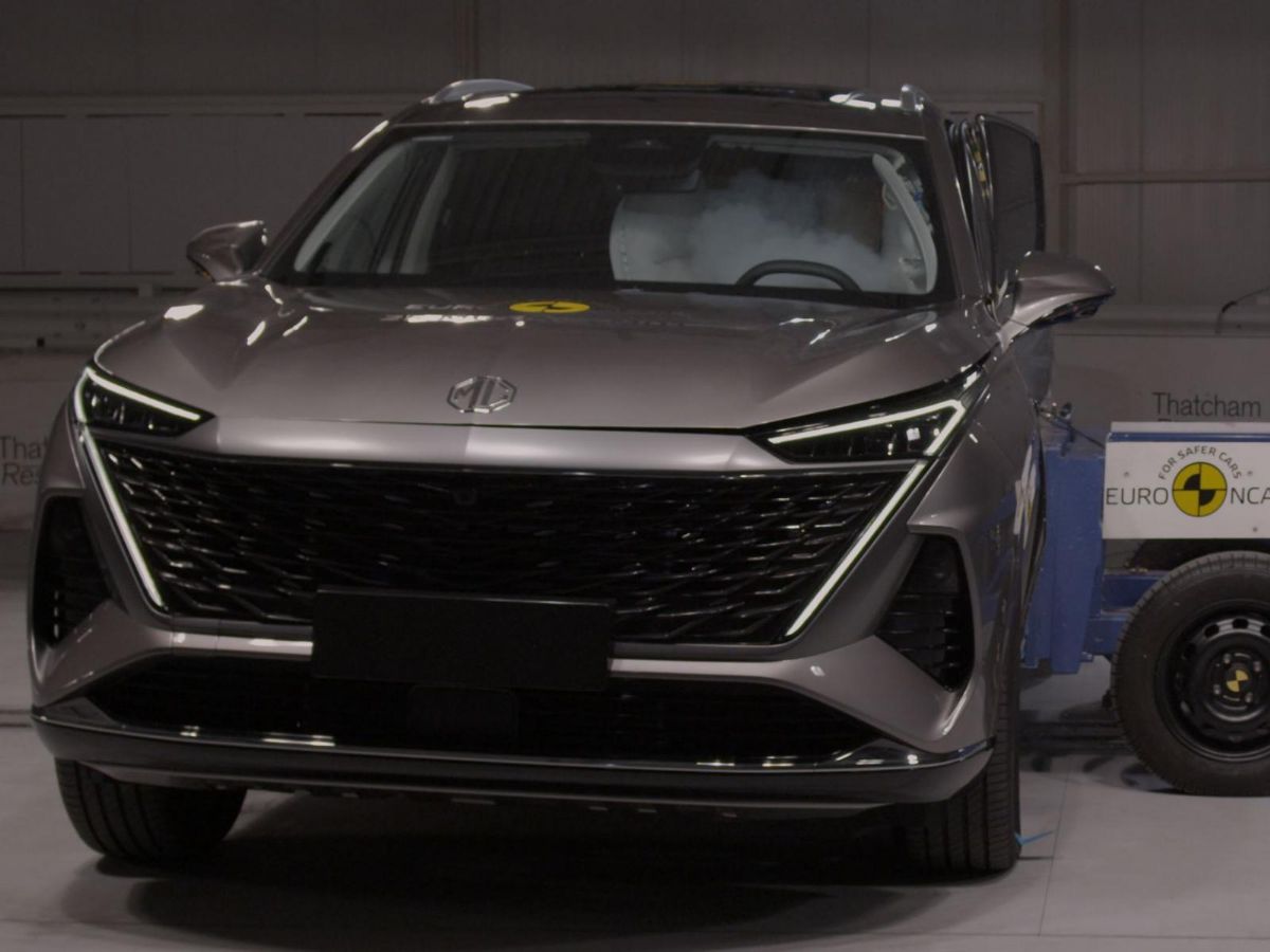 MG: Έφερε στην Ευρώπη το επταθέσιο Plug-in υβριδικό MGS9